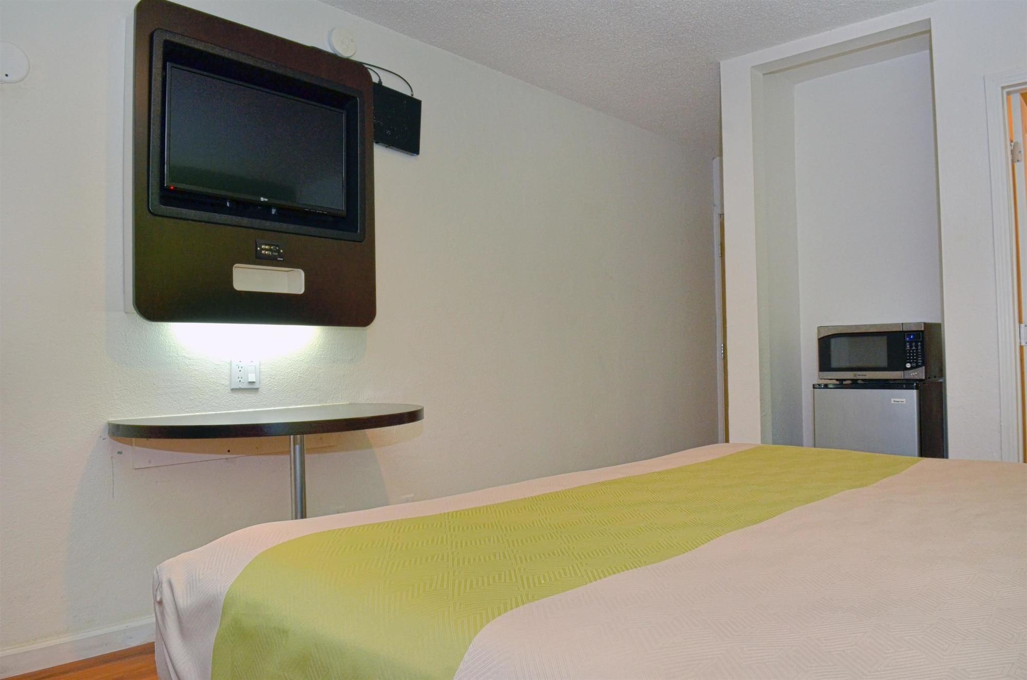 Motel 6-Modesto, Ca - Downtown Luaran gambar