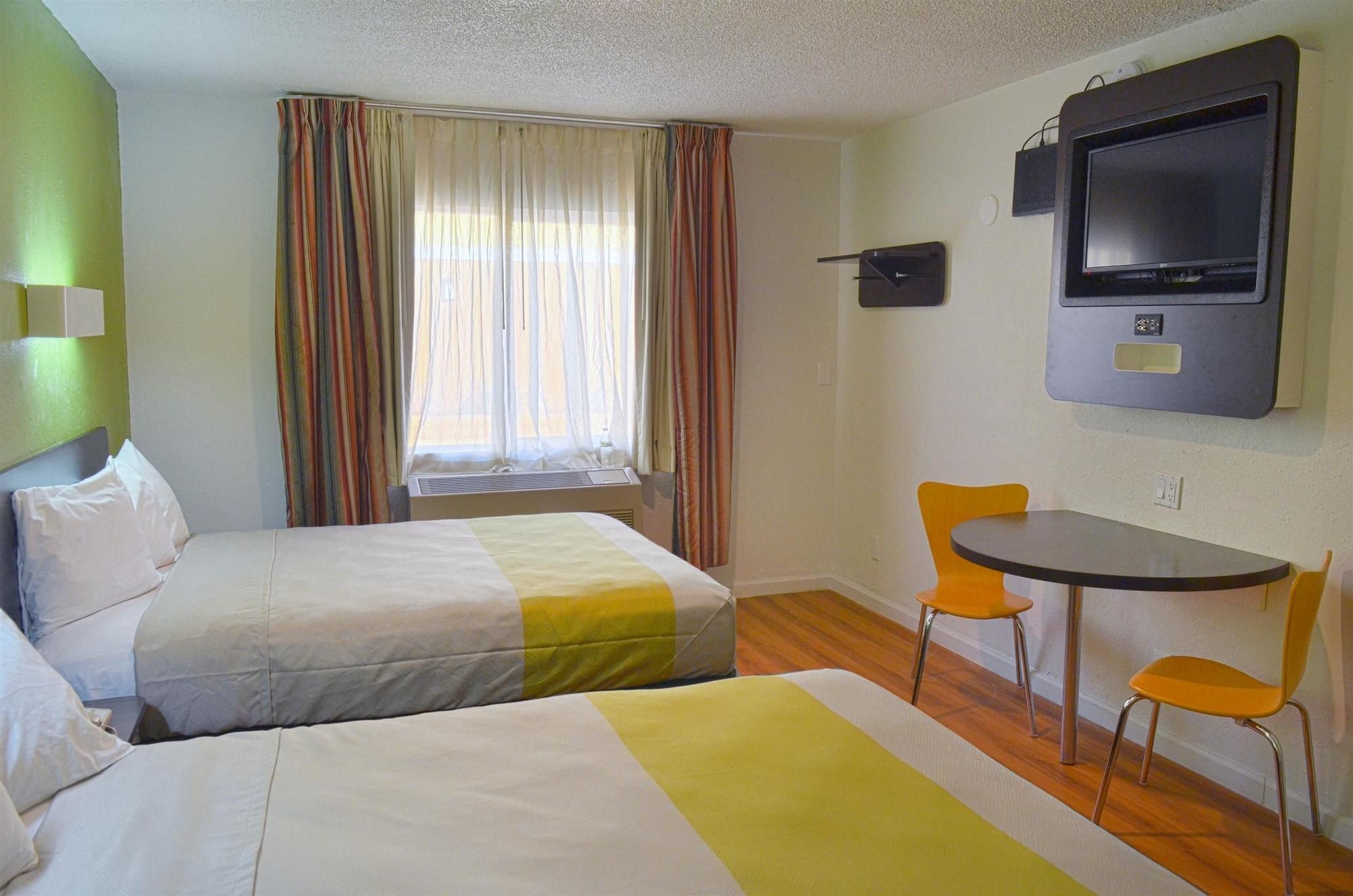 Motel 6-Modesto, Ca - Downtown Luaran gambar