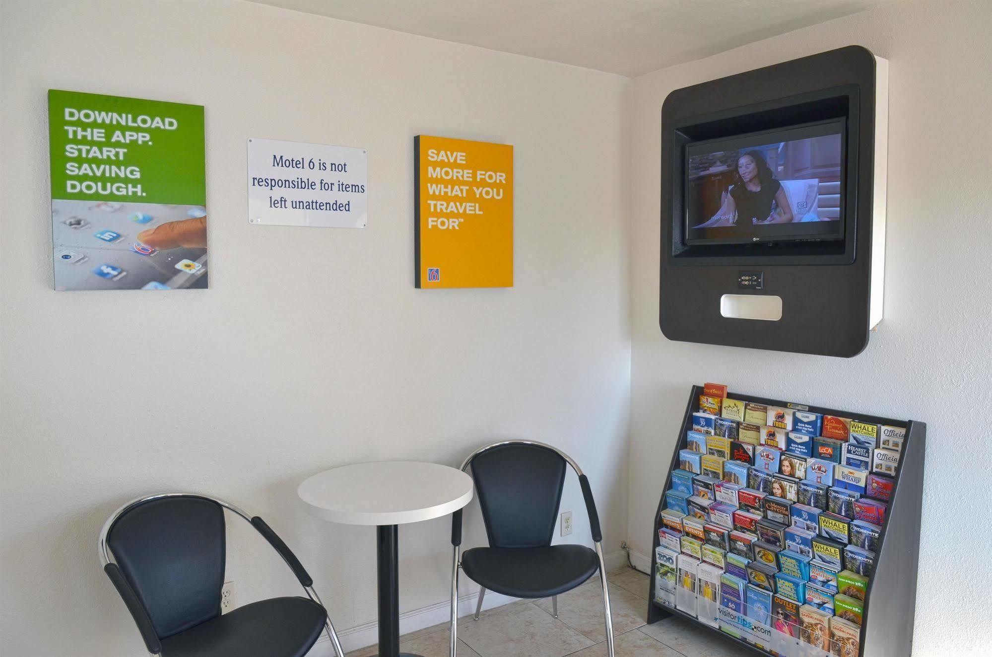 Motel 6-Modesto, Ca - Downtown Luaran gambar